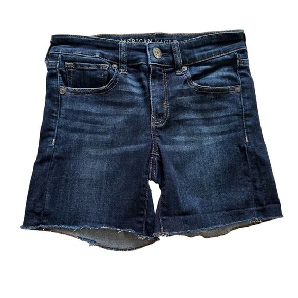 American Eagle Outfitters Pants - American Eagle Shorts Next Level Stretch Midi Raw Hem Denim Jean Shorts Size 4